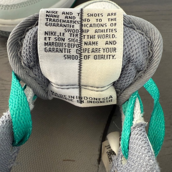 Big Kid's Nike Air Force 1 LV8 1 Light Silver/Deep Royal Blue (FB9035 001) - 6Y - Picture 10 of 10